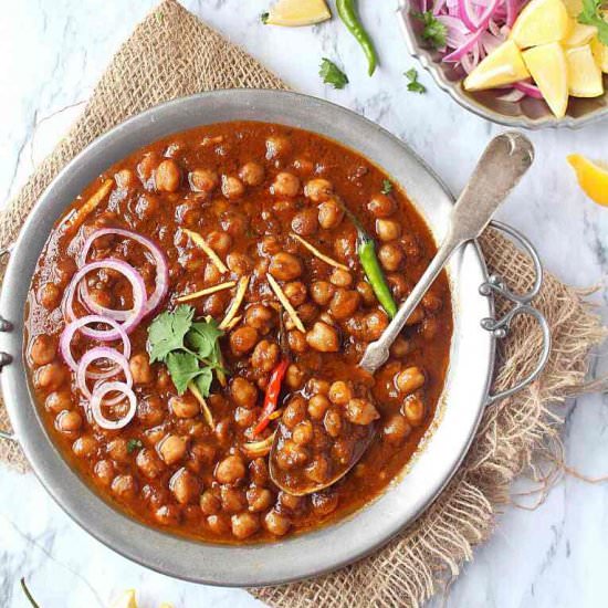 Instant pot chana masala - Recipe photo by Aromatic Essence