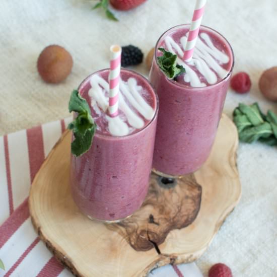 Frozen Lychee And Berry Smoothie - Recipe photo by kayskitchen