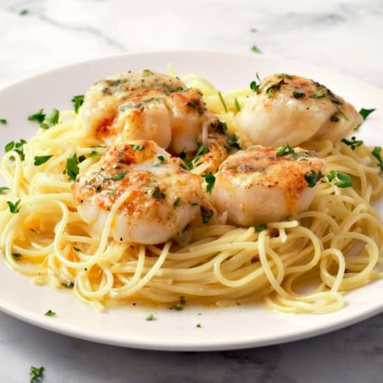 Baked Sea Scallops and Pasta - Recipe photo by ZonaCooks