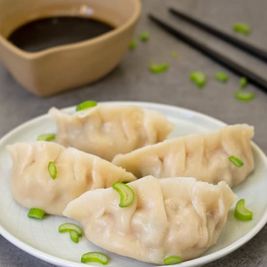 Chicken and Shrimp Dumplings - Recipe photo by El Mundo Eats