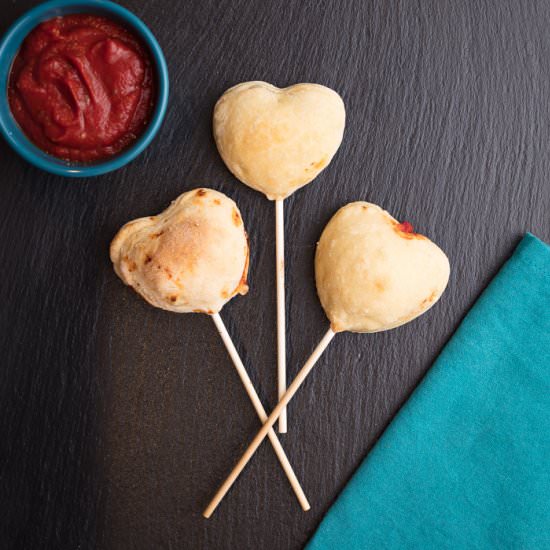 Vegan Pepperoni Pizza Lollipops - Recipe photo by vegandollhouse