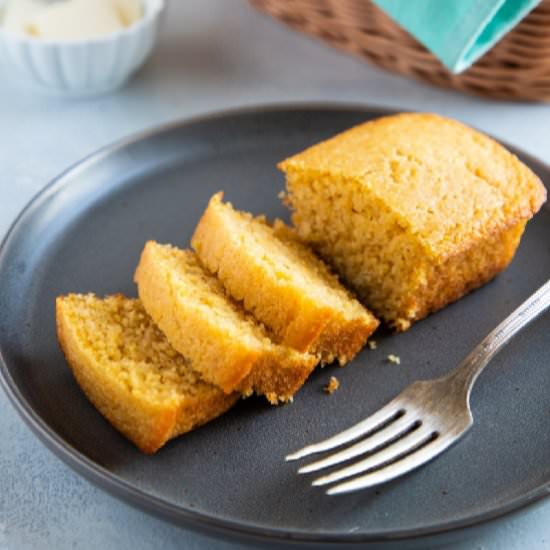 Easy Cornbread - Recipe photo by SmartLittleCookie