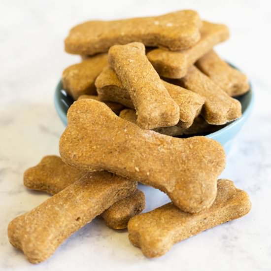 Homemade Dog Biscuits - Recipe photo by artzyfoodie