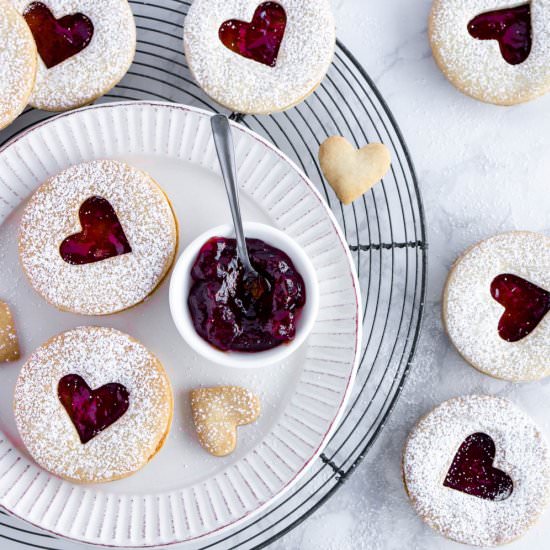 Strawberry Jam Cookies - Recipe photo by pinabresciani