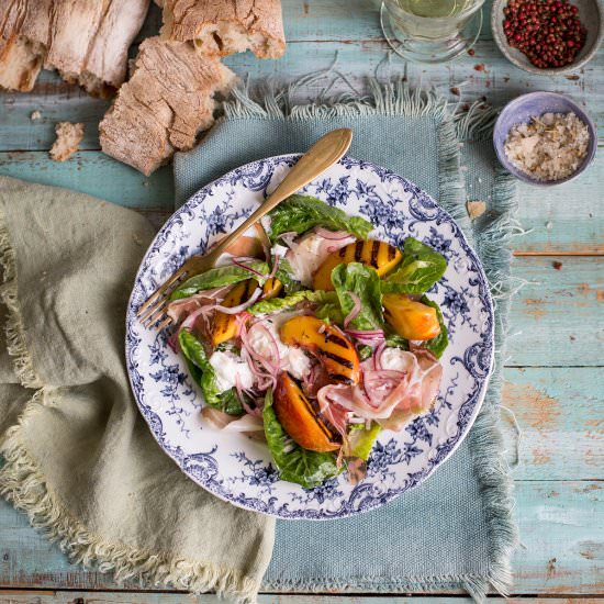 grilled peach salad - Recipe photo by drizzleanddip