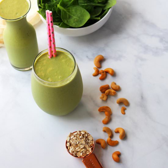 24/7 ENERGY-BOOSTING GREEN SMOOTHIE - Recipe photo by worldly_treat