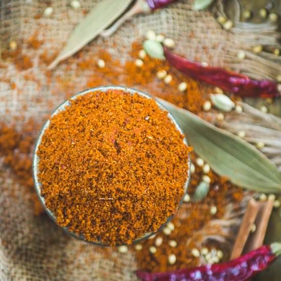 Dabeli Masala - Recipe photo by Whiskaffair