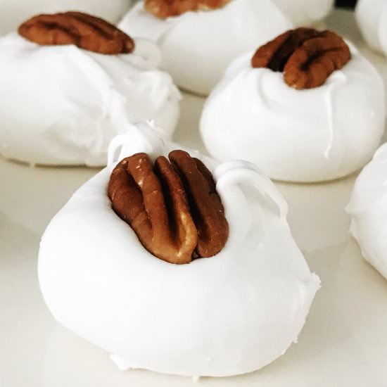 Old Fashioned Pecan Divinity - Recipe photo by moneysavvyliving