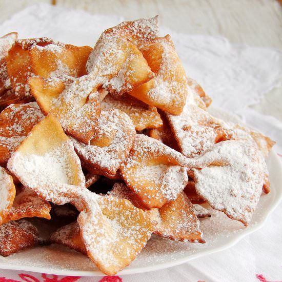 Carnival bows - Recipe photo by Izaa