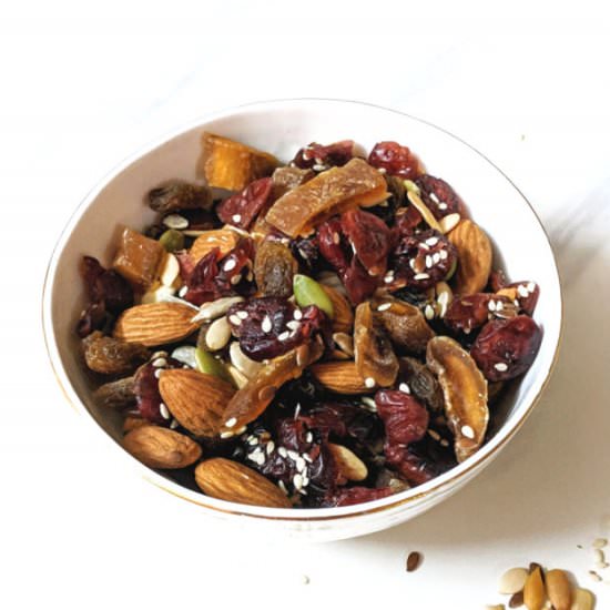 Healthy Homemade Trail Mix - Recipe photo by rparm