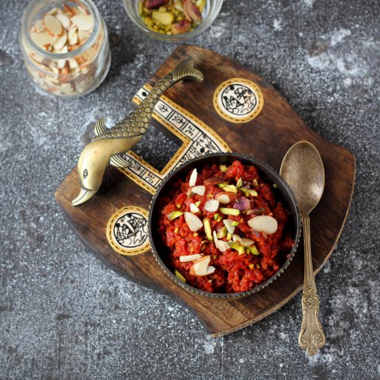 gajar halwa (red carrot pudding) - Recipe photo by easyfoodsmith