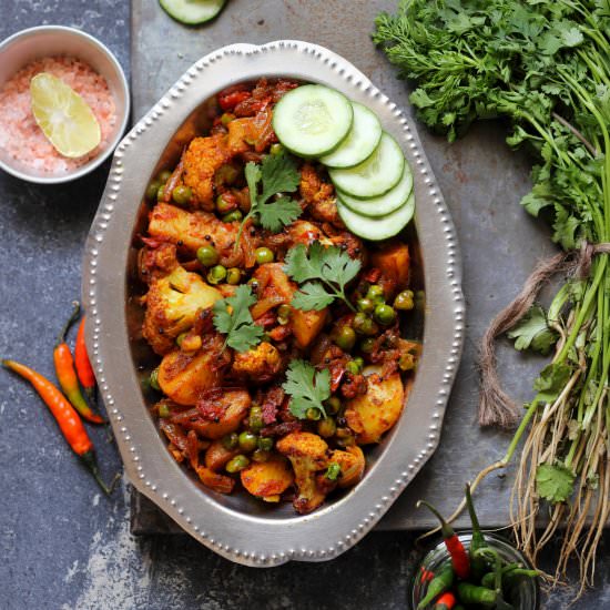 aloo matar gobhi - Recipe photo by easyfoodsmith