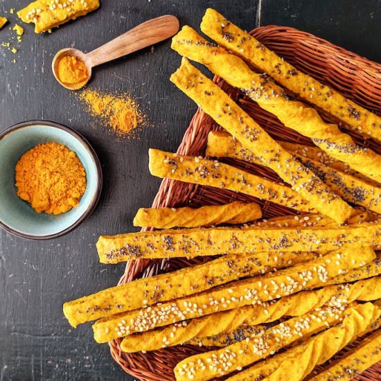 Vegan Turmeric Grissini - Recipe photo by In Love with Bliss