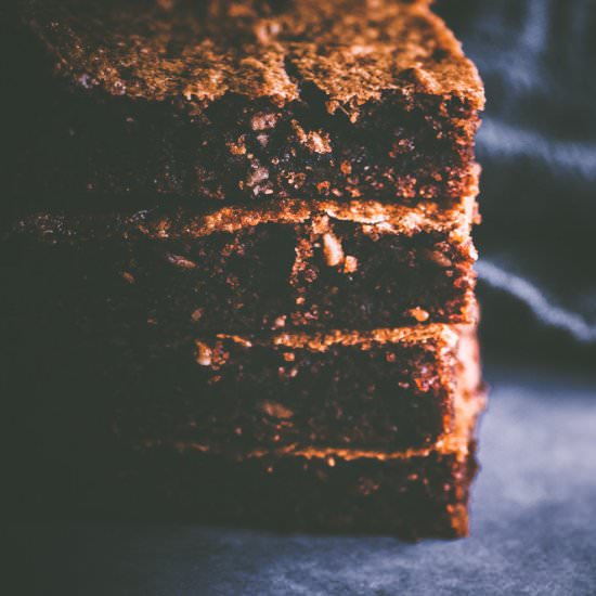 Flourless Peanut Butter Bars - Recipe photo by moon and spoon and yum.