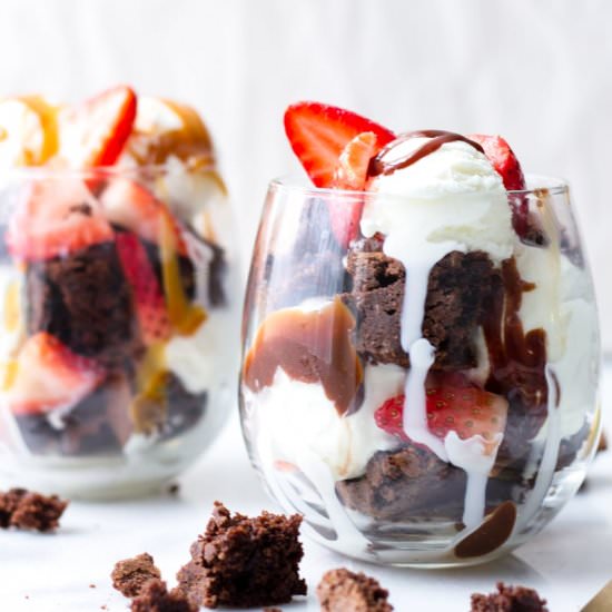 Brownie Sundaes - Recipe photo by cookingformysoul