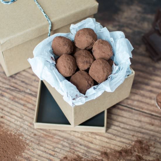 Dark Chocolate Truffles - Recipe photo by kayskitchen