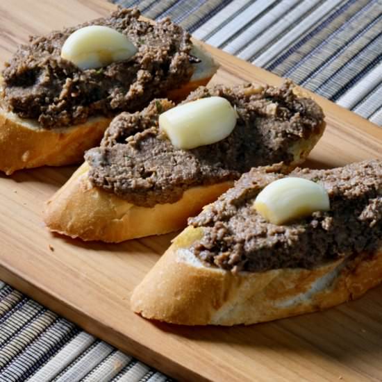 Faux gras and pickled garlic - Recipe photo by delectabilia
