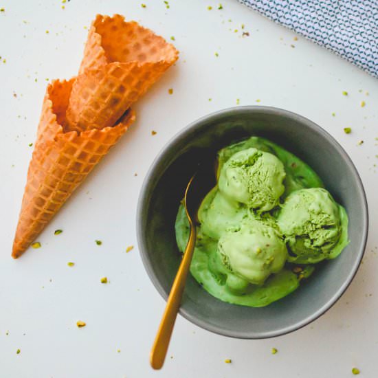 No-Churn Matcha Ice Cream - Recipe photo by forksandstraws