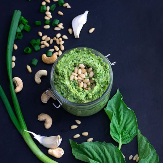 Vegan Pesto with Scallions - Recipe photo by healingtomato