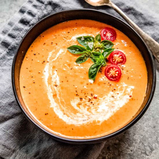 30-Minute Tomato Bisque Soup - Recipe photo by platingsandpairings