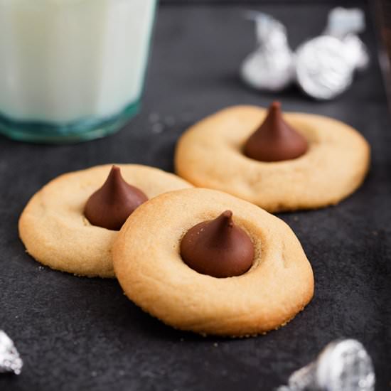 Chocolate Kiss Cookies - Recipe photo by anniesnomsblog