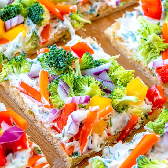 Crescent Roll Pizza Appetizer - Recipe photo by FoodFolksandFun