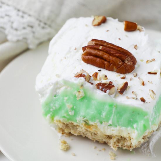 Pistachio Dessert Lasagna - Recipe photo by sugarspiceandglitter