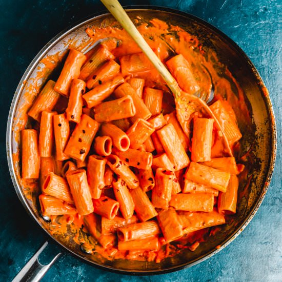 Rigatoni Alla Vodka - Recipe photo by sipandfeast