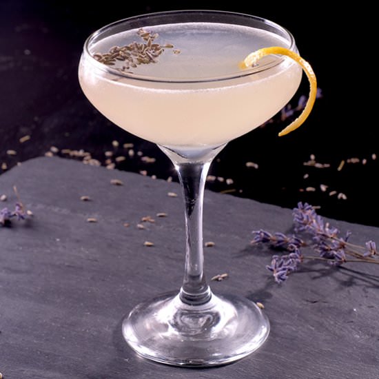 Lemon Lavender Cosmopolitan - Recipe photo by Meatless Makeovers