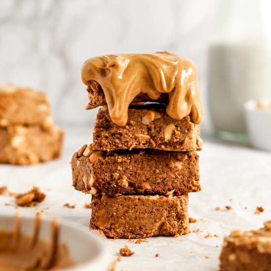 Flourless Peanut Butter Bars (V/GF) - Recipe photo by themindfulhapa