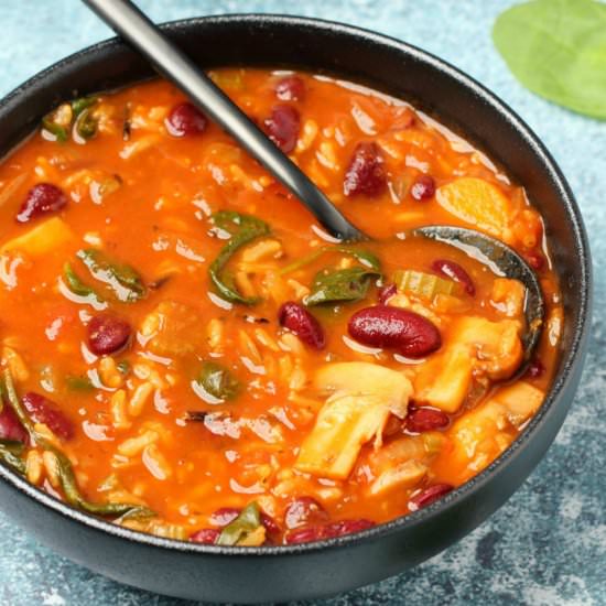 Vegan Minestrone Soup - Recipe photo by lovingitvegan