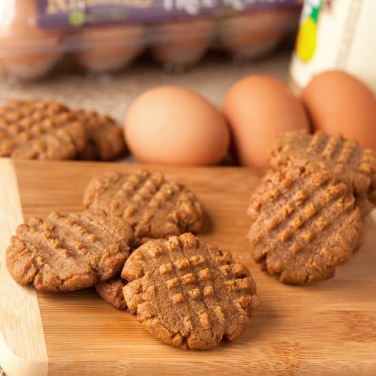 Low Carb Keto Peanut Butter Cookies - Recipe photo by browniebites