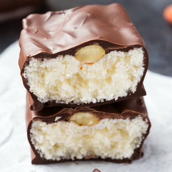 Keto Almond Joy bars - Recipe photo by thebigmansworld