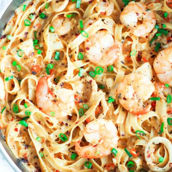 Garlic Cream Sauce Seafood Pasta - Recipe photo by That Spicy Chick
