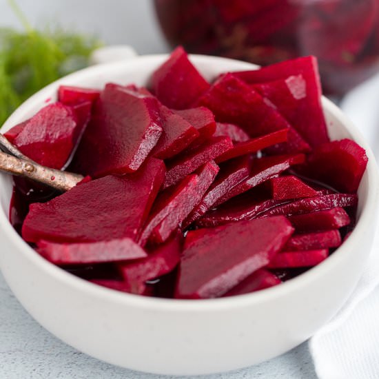Quick Pickled Beets - Recipe photo by momsdish