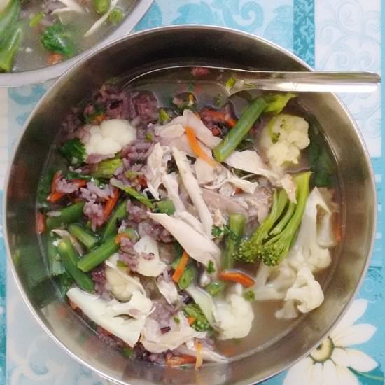 Veggies & Chicken Rice Soup - Recipe photo by escapetofood