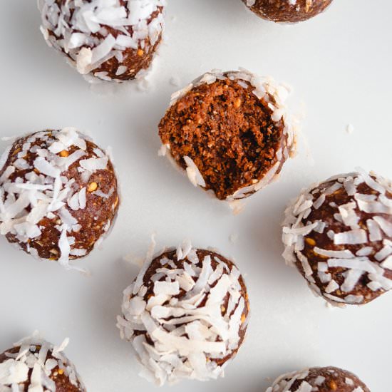 Peanut Butter Bliss Balls - Recipe photo by livingfreshdaily