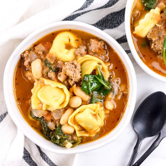 Spinach Tortellini Soup - Recipe photo by SlenderKitchen