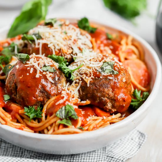 Instant Pot Spaghetti & Meatballs - Recipe photo by SprinklesandSeaSalt