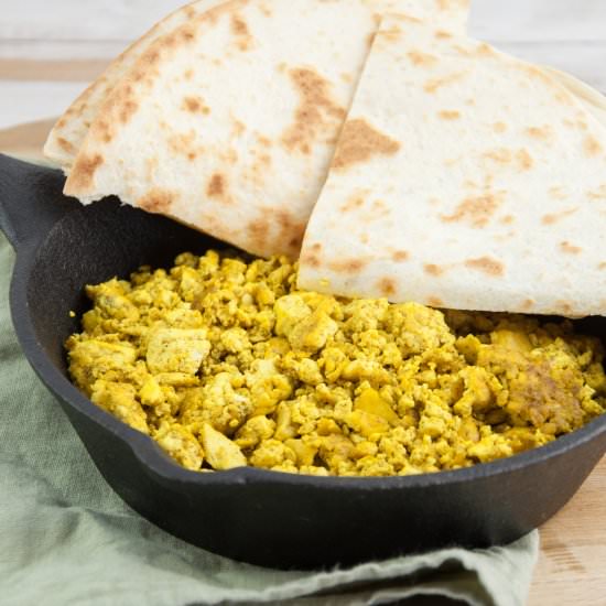Quick & Easy Tofu Scramble - Recipe photo by elephantasticvegan