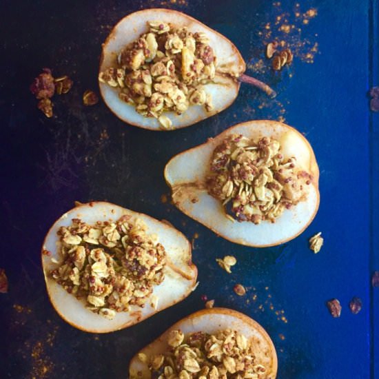 Baked Granola Pears (6 Ingredients) - Recipe photo by Garlic-Head