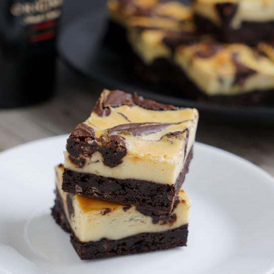 Irish Cream Cheesecake Brownies - Recipe photo by dessarts