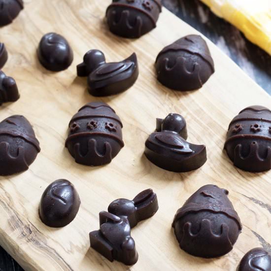 Vegan Easter chocolates - Recipe photo by Mandy Sneaky Veg