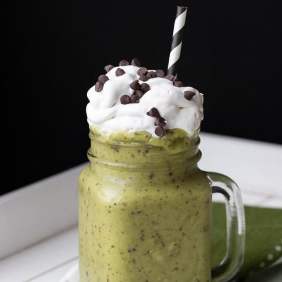 Healthy Vegan Shamrock Shake - Recipe photo by veggiesdontbite