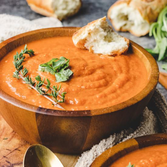 Red Bell Pepper and Tomato Soup - Recipe photo by EatLiftBe