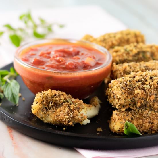 Easy Keto Mozzarella Sticks - Recipe photo by EatLiftBe