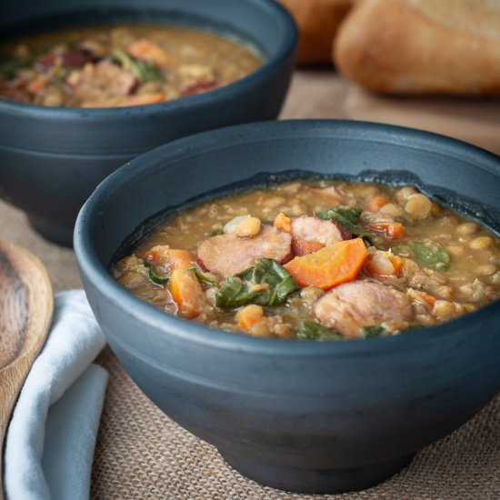 Lentil, spinach and chouriço soup - Recipe photo by photosandfood