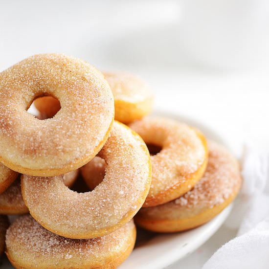 Baked Cinnamon Donuts - Recipe photo by Muy Delish