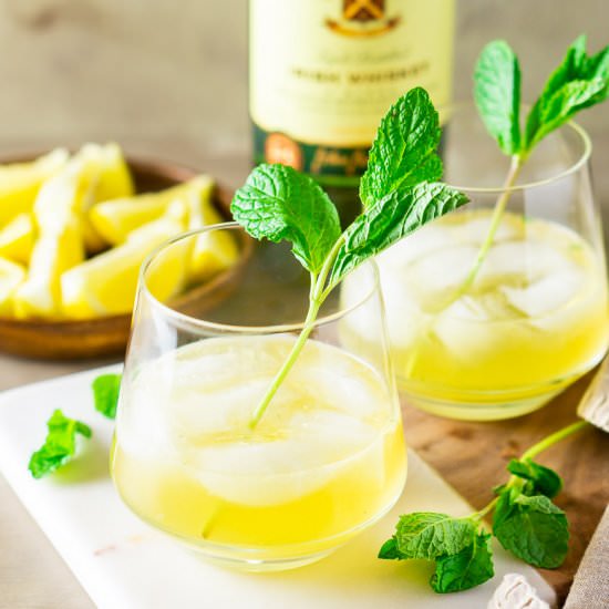 Irish Whiskey Smash - Recipe photo by Burrata and Bubbles