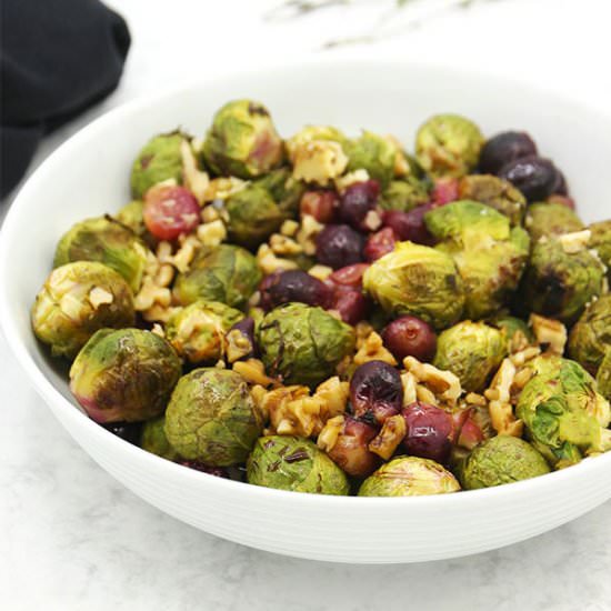 Everyday Brussels sprouts & grapes - Recipe photo by veganwithgusto